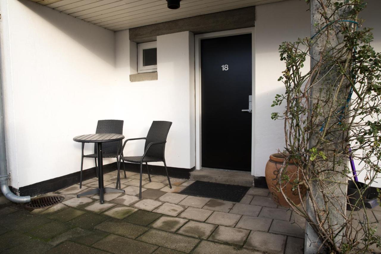 Diagonalkroen Give Exterior foto